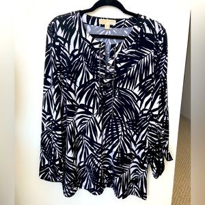 Michael Kors Black & White Top - Size Large